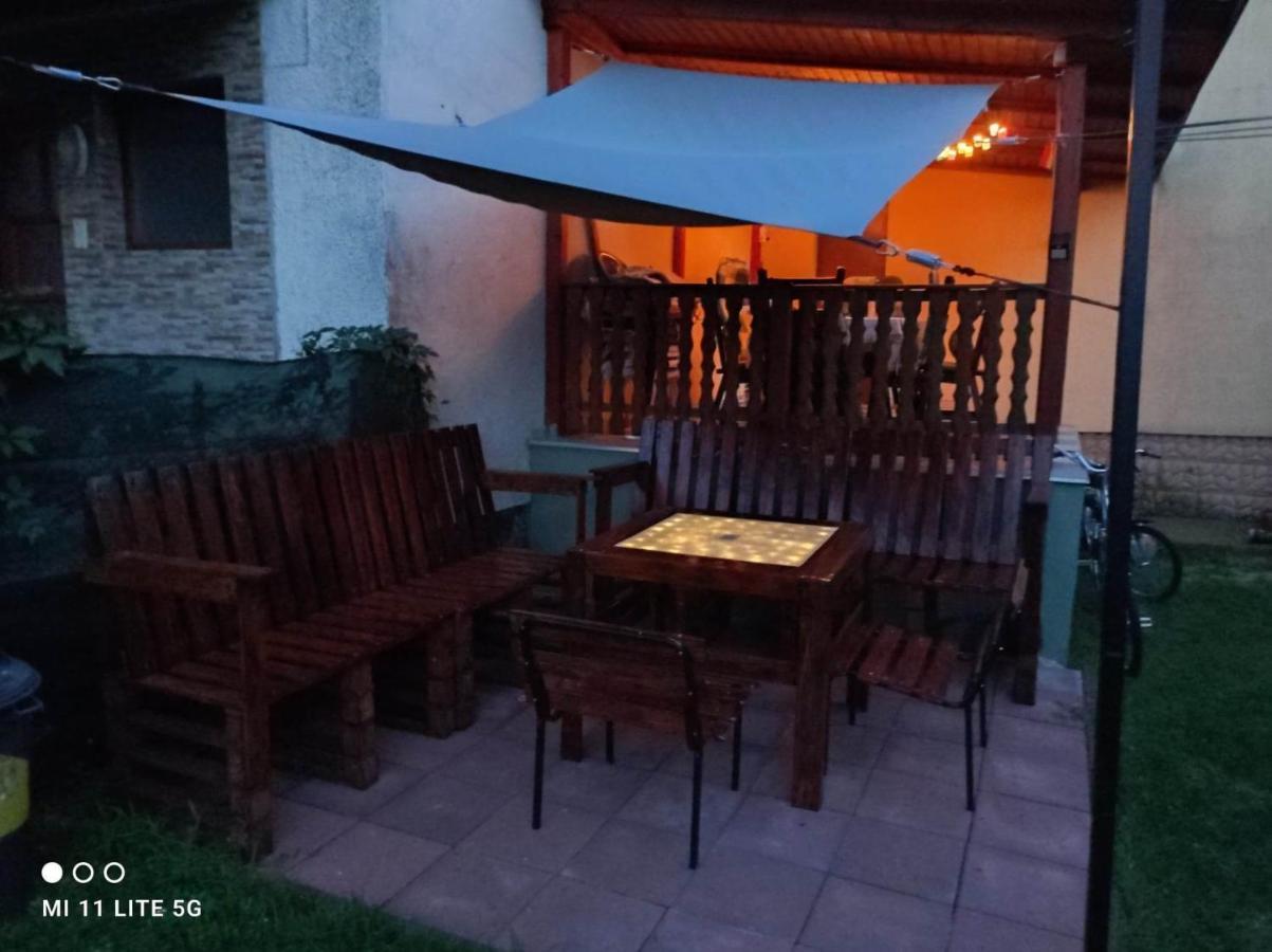 Pandora Nyaralo Villa Balatonmariafurdo Bagian luar foto